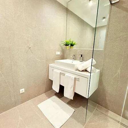 Miwo Hotel *